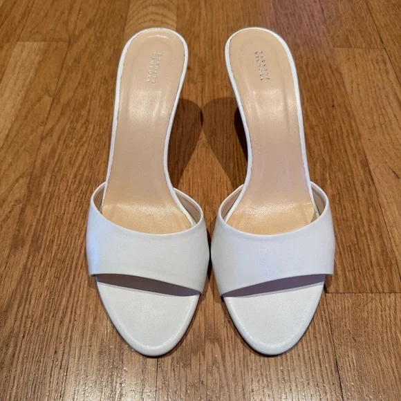 BARNEYS NEW YORK - White Leather Open Toe Heeled Mule - Size 38.5 - Picture 1 of 9